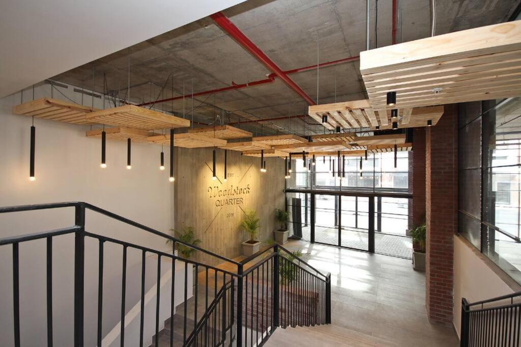 Chic, Central, Family & Group Stay - Stylish 2 Ensuite Bedroom Apartment With Spacious Balcony เคปทาวน์ ภายนอก รูปภาพ