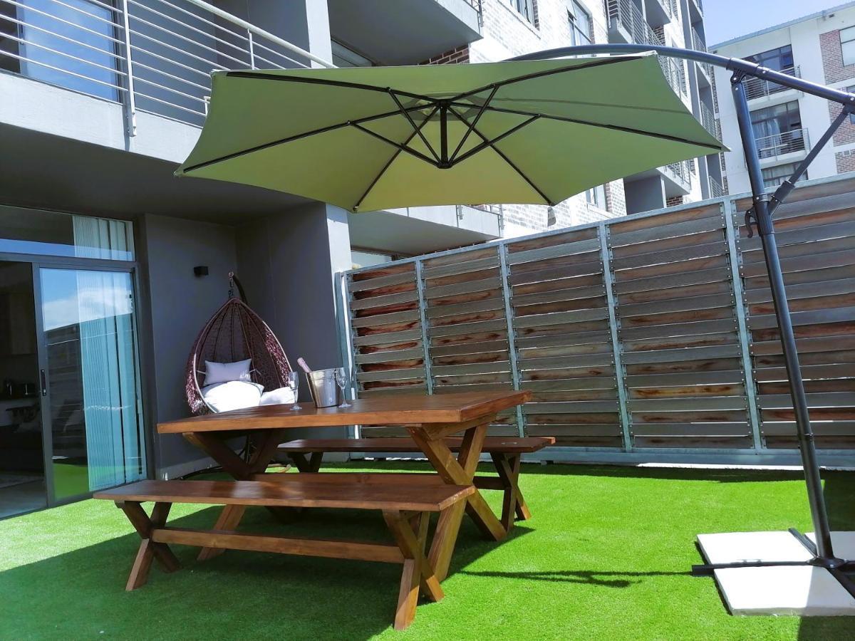 Chic, Central, Family & Group Stay - Stylish 2 Ensuite Bedroom Apartment With Spacious Balcony เคปทาวน์ ภายนอก รูปภาพ